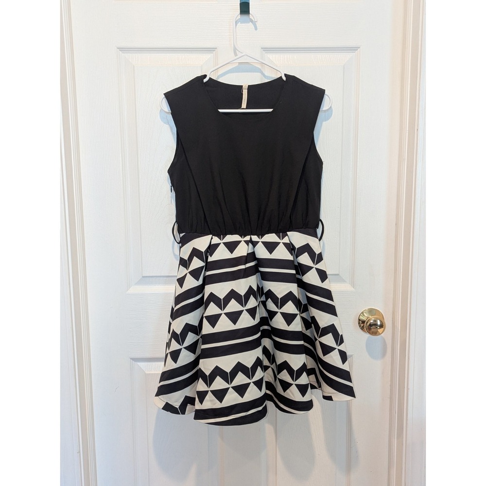 Dandelion & Maple Geo Fit Flare Dress Coquette Mod Minimalist Soft Girl Skater